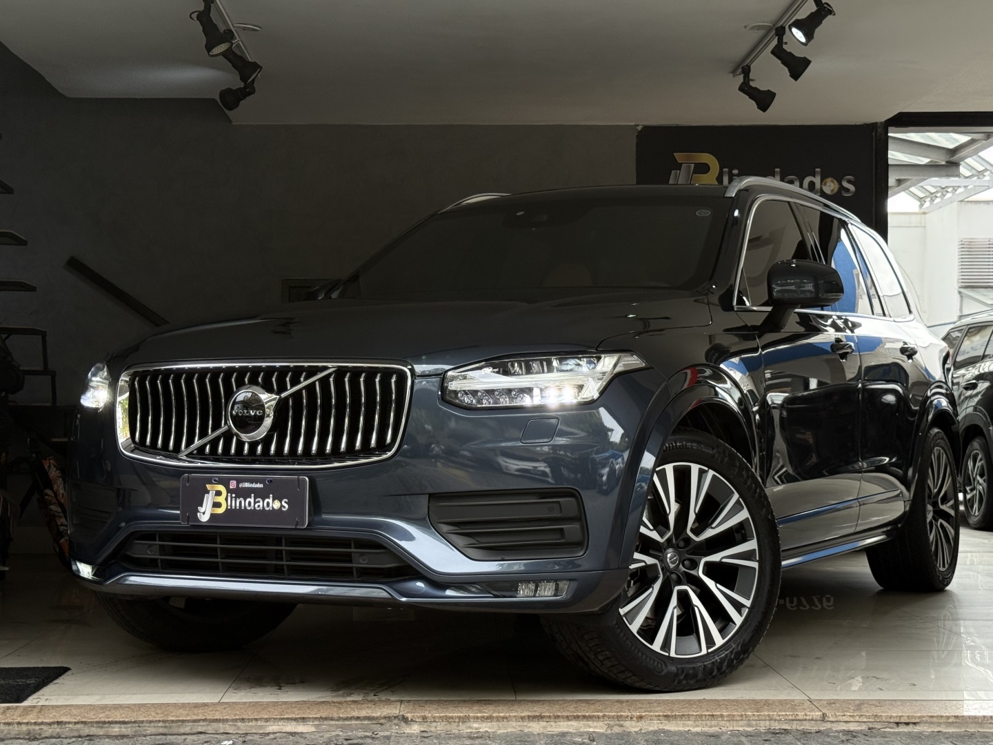VOLVO XC90 2.0 T6 GASOLINA MOMENTUM AWD GEARTRONIC