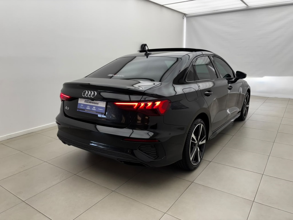 A3 2.0 40 TFSI MHEV SEDAN PERFORMANCE BLACK S-TRONIC3