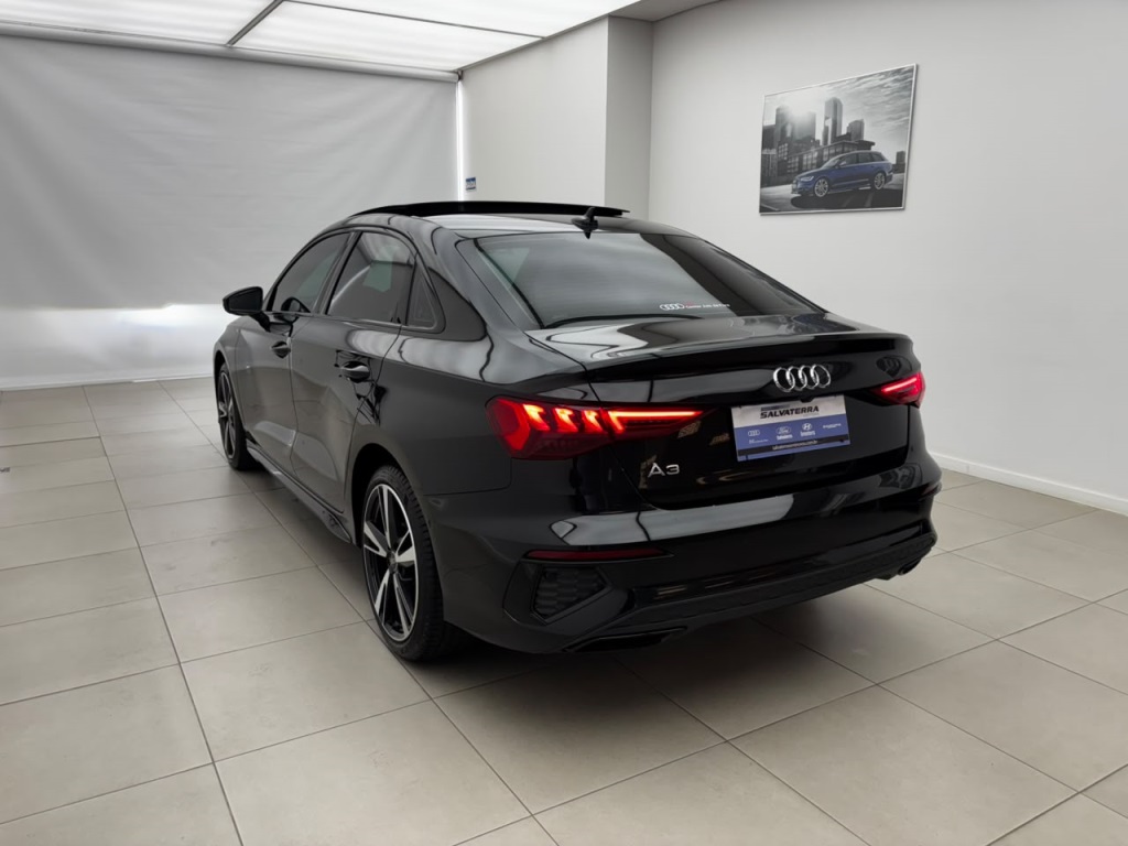 A3 2.0 40 TFSI MHEV SEDAN PERFORMANCE BLACK S-TRONIC5