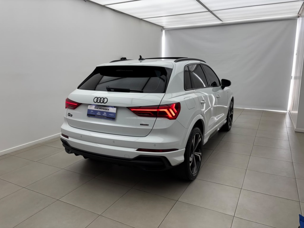 Q3 2.0 40 TFSI GASOLINA PERFORMANCE BLACK PLUS QUATTRO TIPTRONIC1