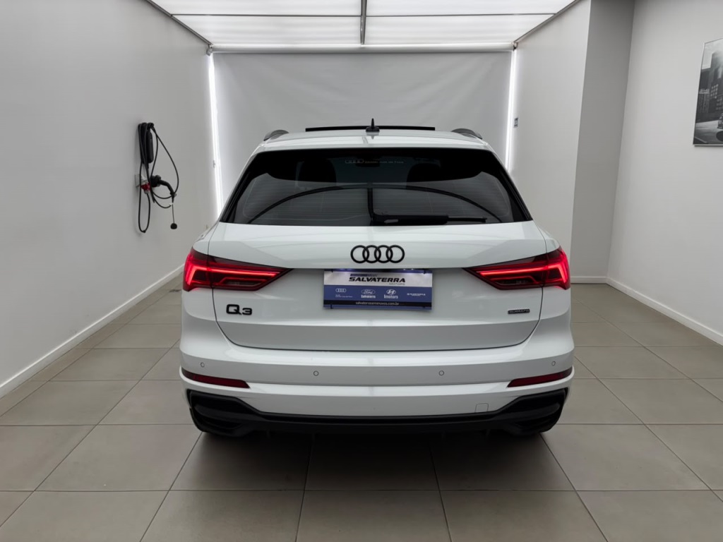 Q3 2.0 40 TFSI GASOLINA PERFORMANCE BLACK PLUS QUATTRO TIPTRONIC2
