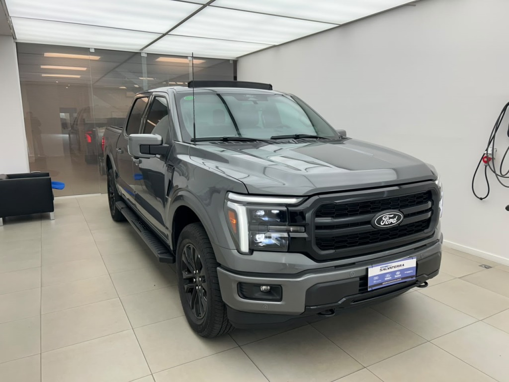 F-150 5.0 V8 GASOLINA CD LARIAT BLACK FX4 AUTOMÁTICO0