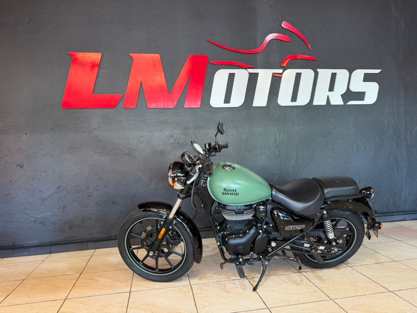 ROYAL ENFIELD METEOR 350 FIREBALL