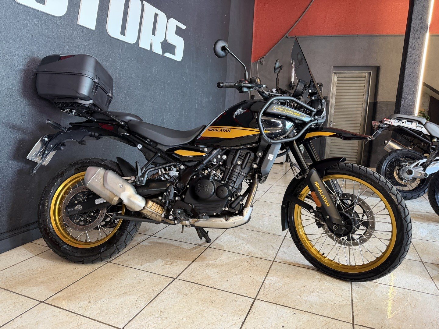 ROYAL ENFIELD HIMALAYAN 450 HANLE BLACK