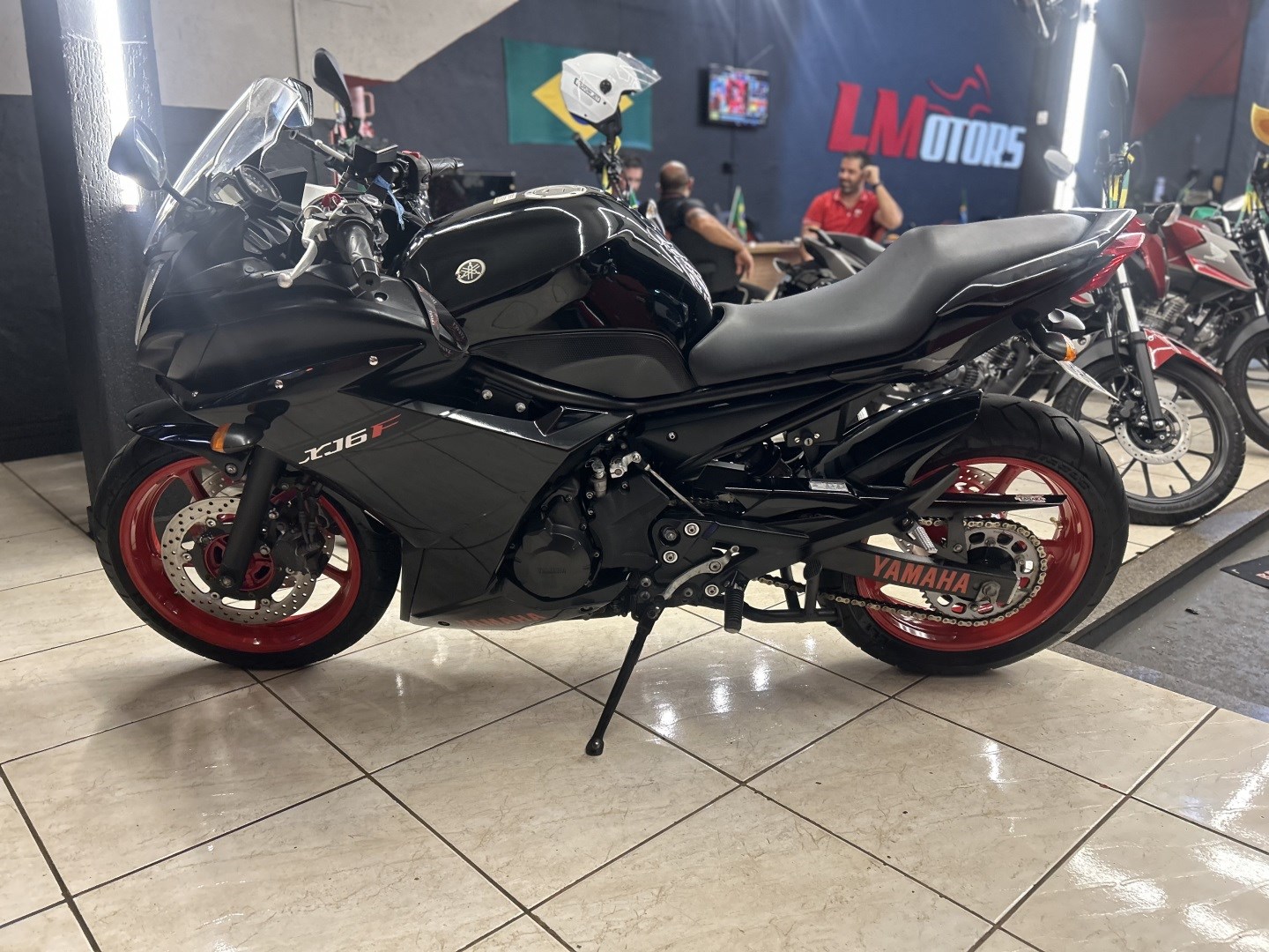 YAMAHA XJ6 F