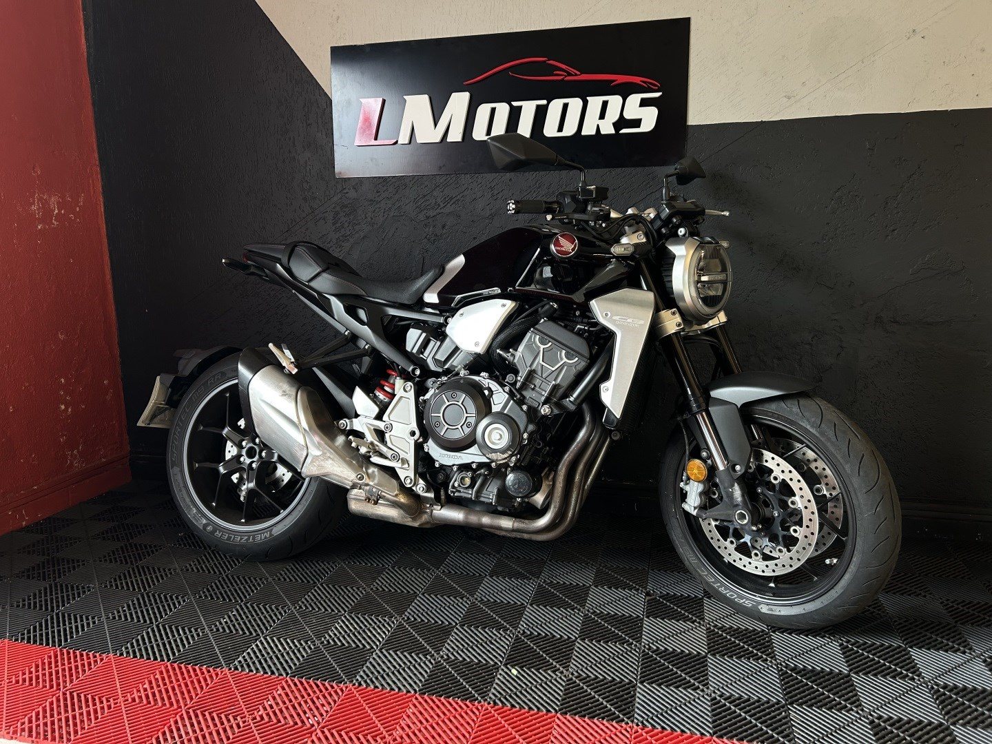 HONDA CB 1000R