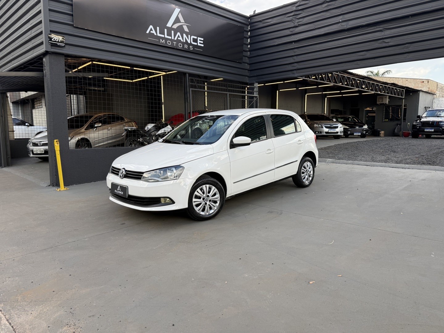 VOLKSWAGEN GOL