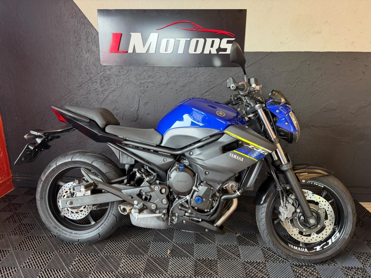 YAMAHA XJ6 N
