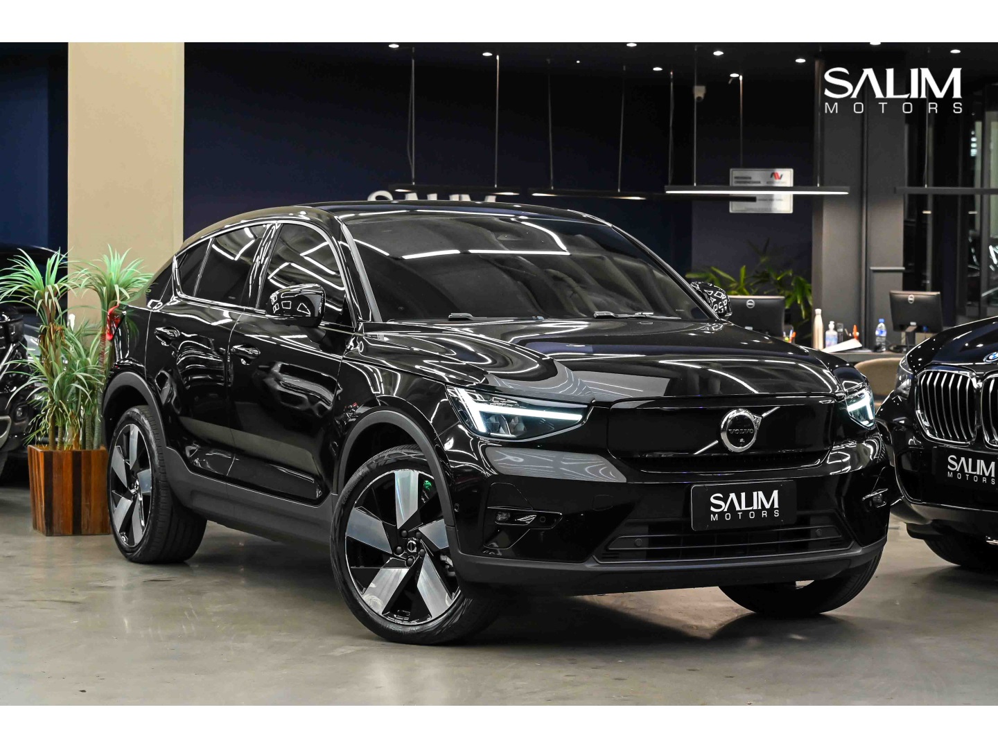VOLVO C40