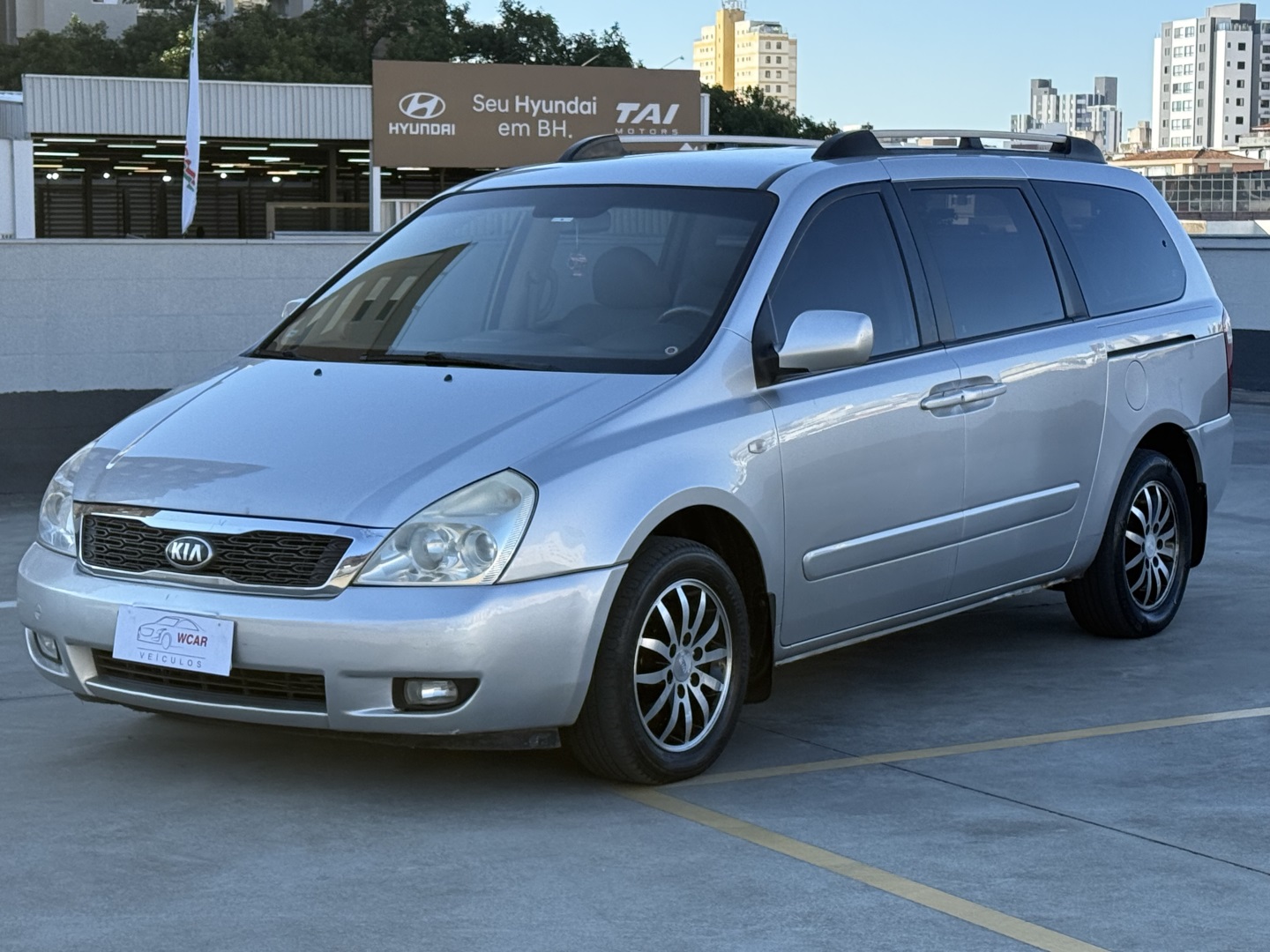 KIA CARNIVAL 3.8 EX V6 24V GASOLINA 4P AUTOMATICO