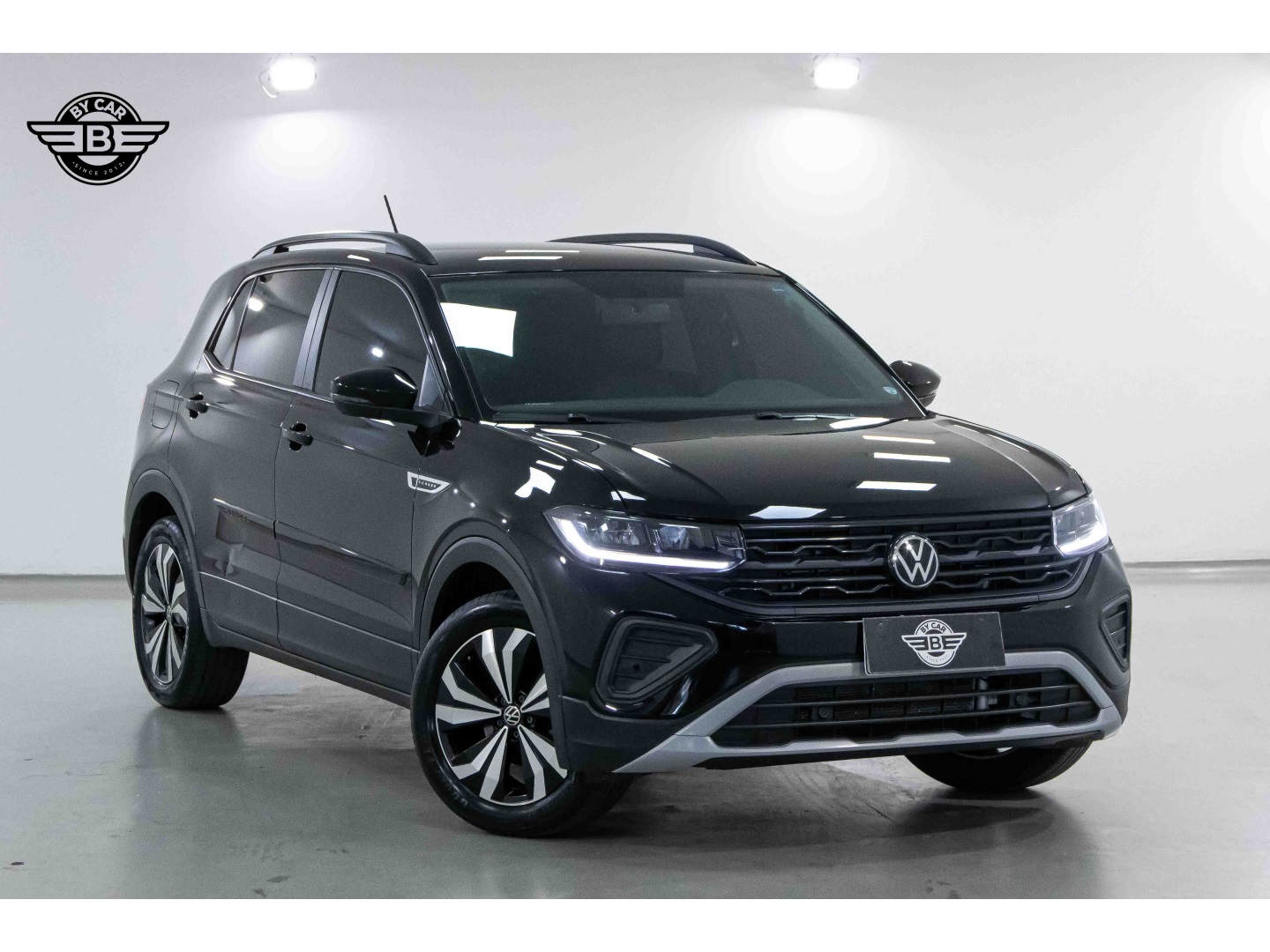 VOLKSWAGEN T-CROSS 1.0 200 TSI TOTAL FLEX AUTOMÁTICO