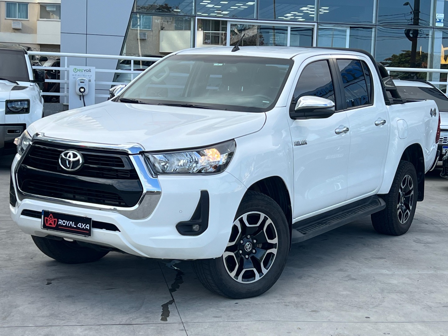 TOYOTA HILUX