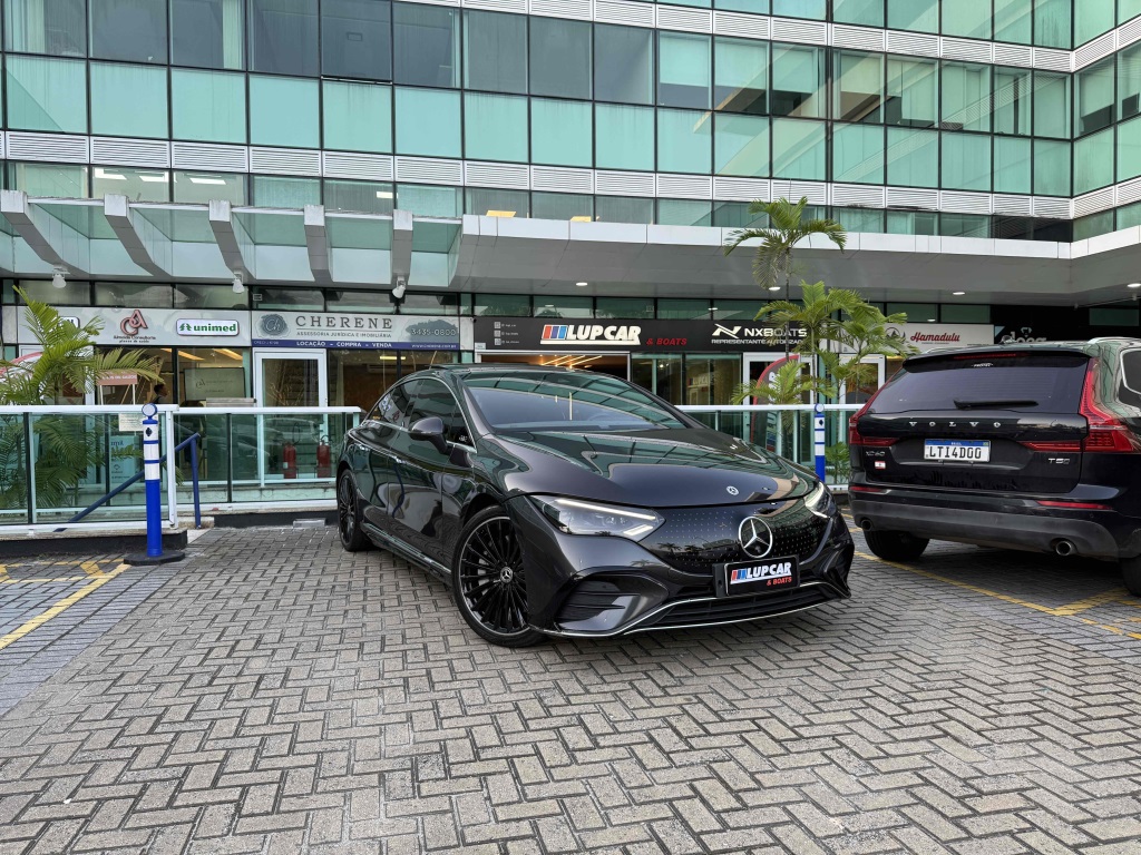 MERCEDES-BENZ EQE 300 89 KW ELÉTRICO AMG LINE