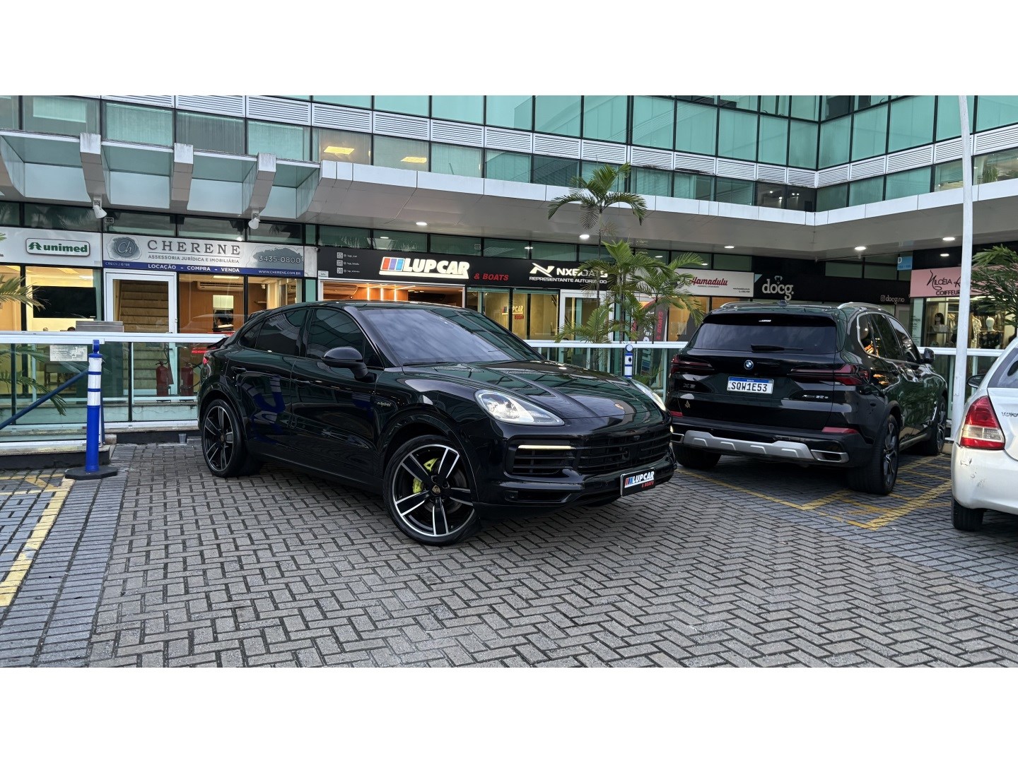 PORSCHE CAYENNE 3.0 V6 E-HYBRID COUPÉ AWD TIPTRONIC S