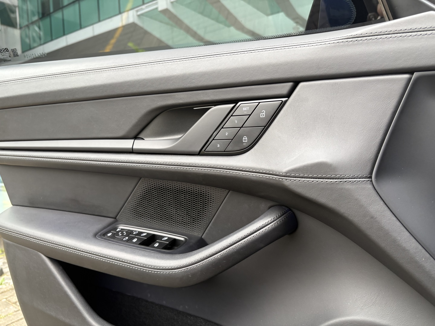 PORSCHE TAYCAN 4 CROSS TURISMO ELÉTRICO — foto 15
