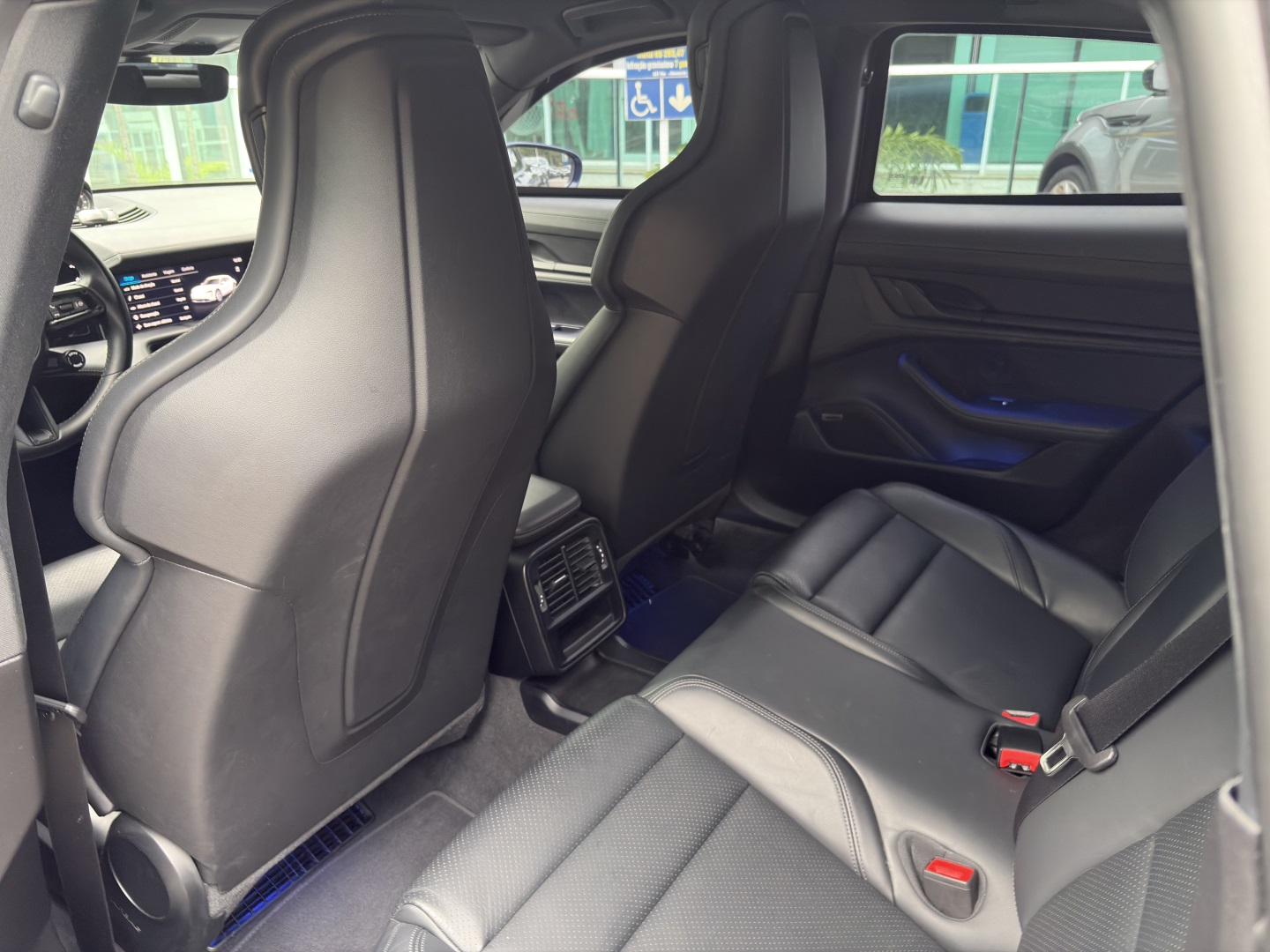 PORSCHE TAYCAN 4 CROSS TURISMO ELÉTRICO — foto 17