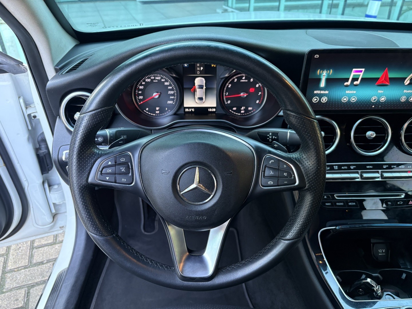 MERCEDES-BENZ C 180 1.6 CGI FLEX AVANTGARDE 7G-TRONIC — foto 8