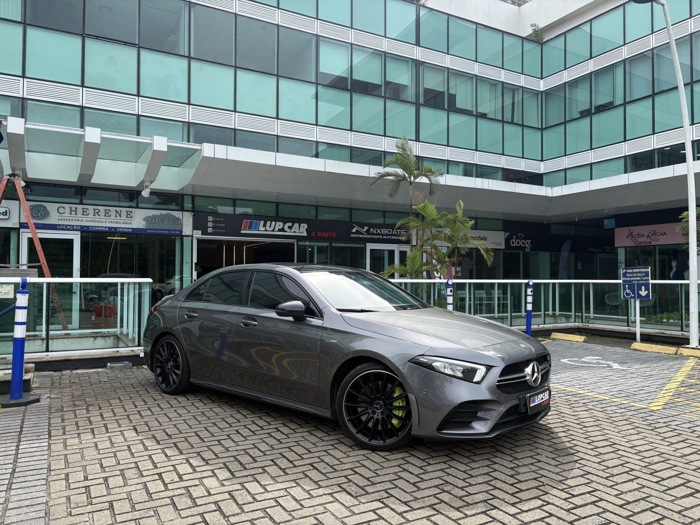 MERCEDES-BENZ A 35 AMG 2.0 CGI GASOLINA SEDAN 4MATIC 7G-DCT