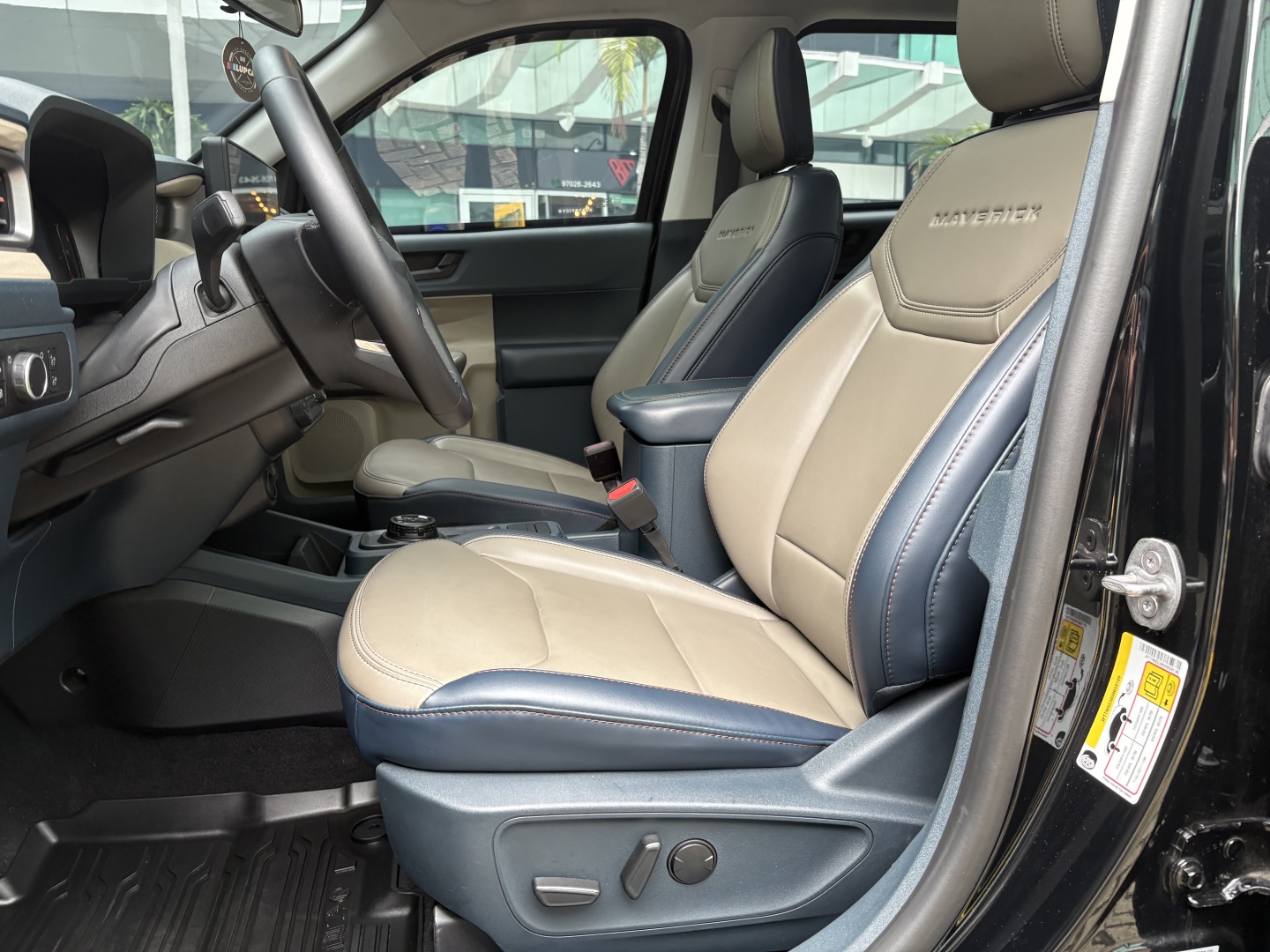 FORD MAVERICK 2.5 HYBRID LARIAT e-CVT — foto 11