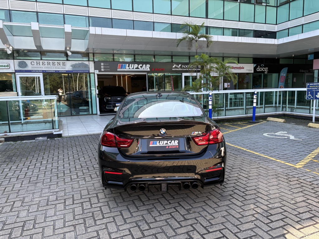 BMW M4 3.0 COUPÉ I6 24V GASOLINA 2P AUTOMÁTICO — foto 3