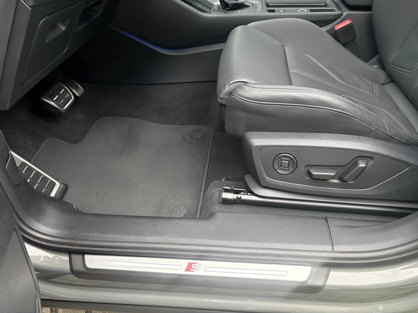 AUDI Q3 2.0 40 TFSI GASOLINA SPORTBACK PERFORMANCE BLACK PLUS QUATTRO TIPTRONIC — foto 12