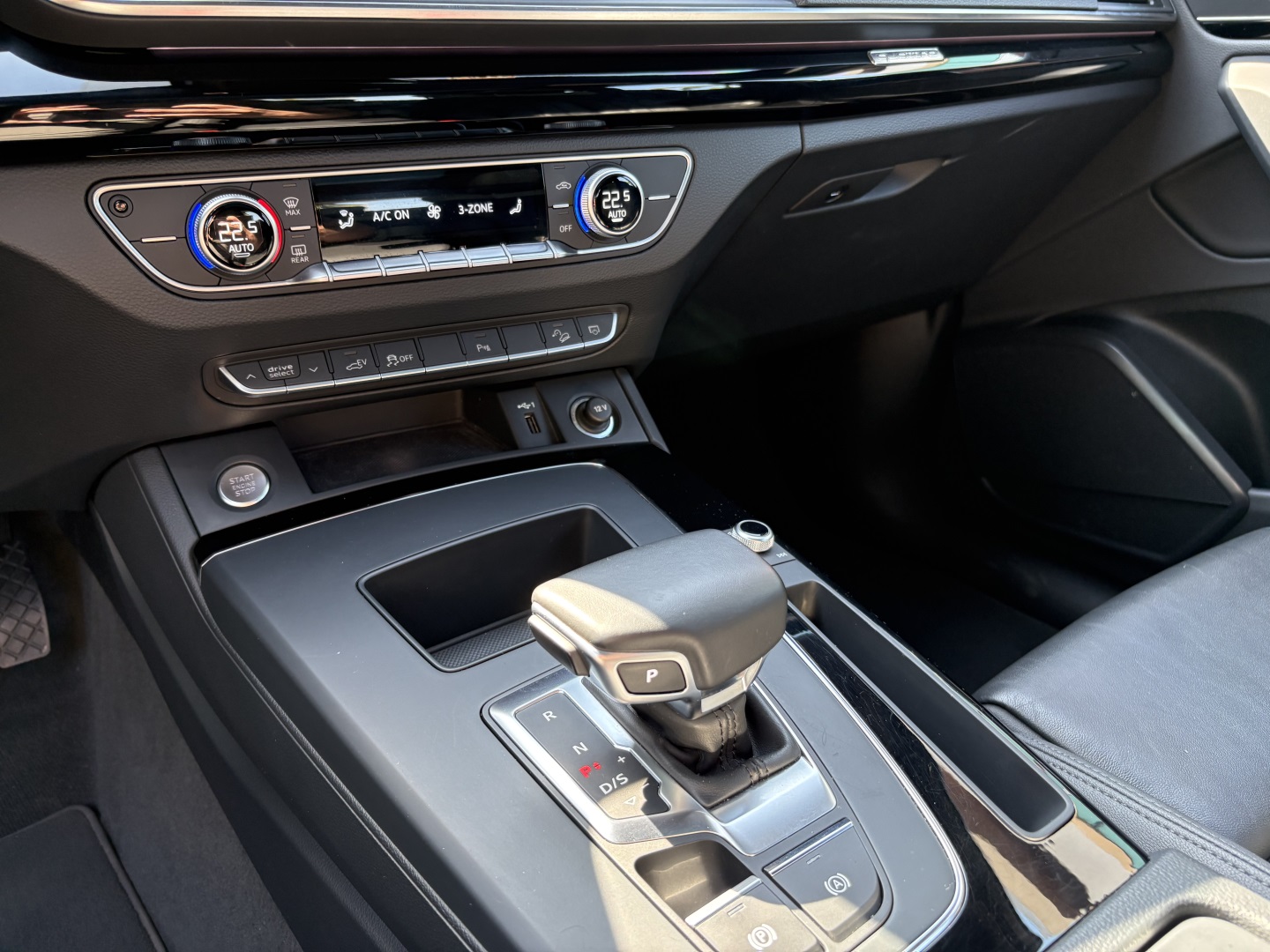 AUDI Q5 2.0 55 TFSI PHEV PERFORMANCE BLACK QUATTRO S TRONIC — foto 10