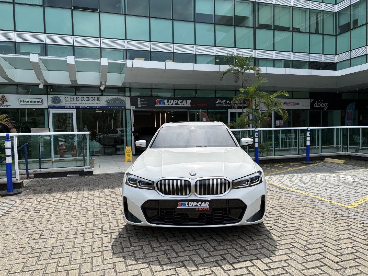 BMW 320i 2.0 16V TURBO FLEX M SPORT AUTOMÁTICO — foto 2