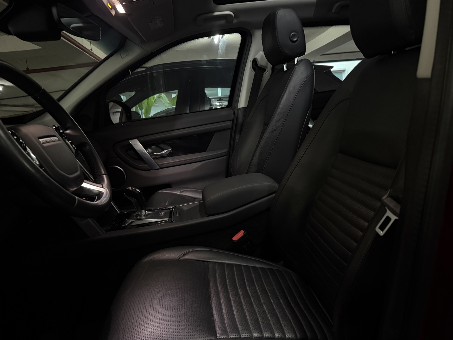 LAND ROVER DISCOVERY SPORT 2.0 P250 TURBO FLEX R-DYNAMIC SE AUTOMÁTICO — foto 10