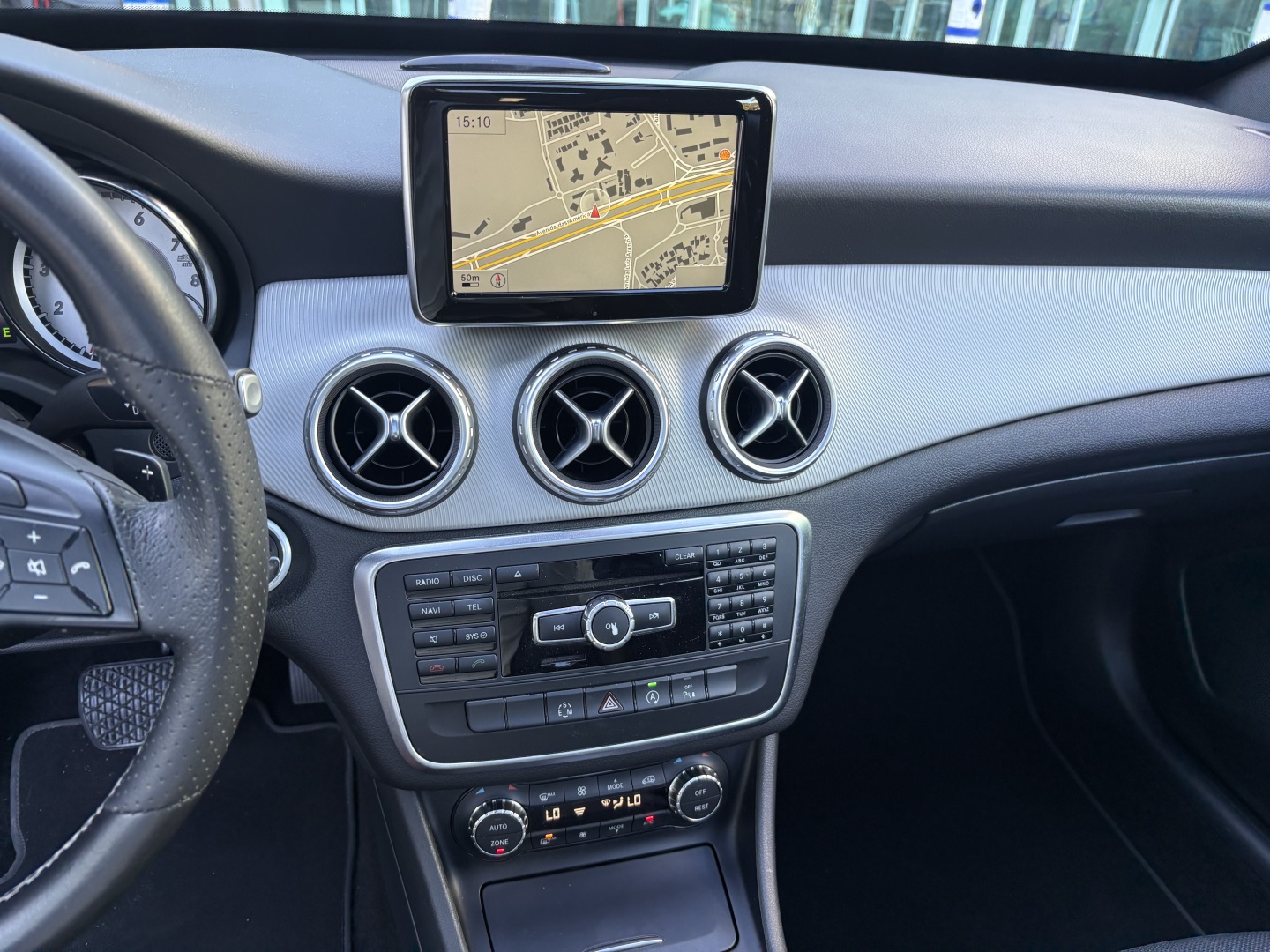 MERCEDES-BENZ GLA 250 2.0 16V TURBO GASOLINA VISION 4P AUTOMÁTICO — foto 9