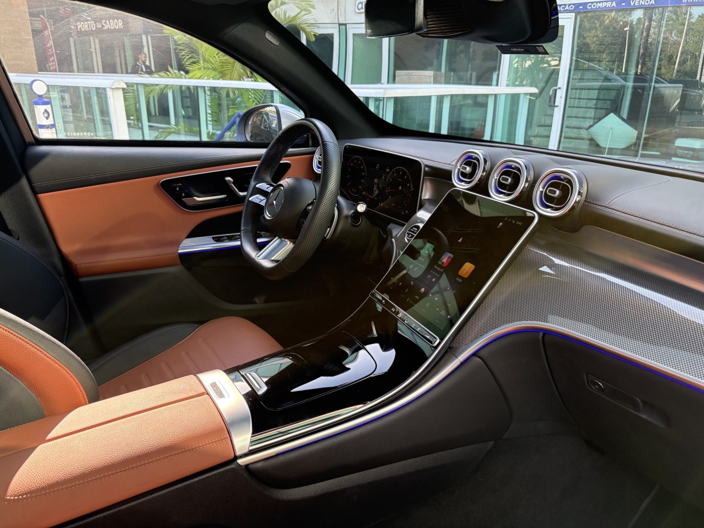 MERCEDES-BENZ GLC 300 2.0 MHEV AMG LINE COUPÉ 4MATIC 9G-TRONIC — foto 7