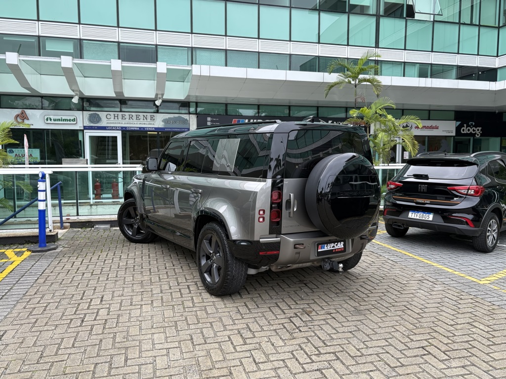 LAND ROVER DEFENDER 3.0 D300 TURBO DIESEL MHEV 110 X-DYNAMIC HSE AWD AUTOMÁTICO — foto 3
