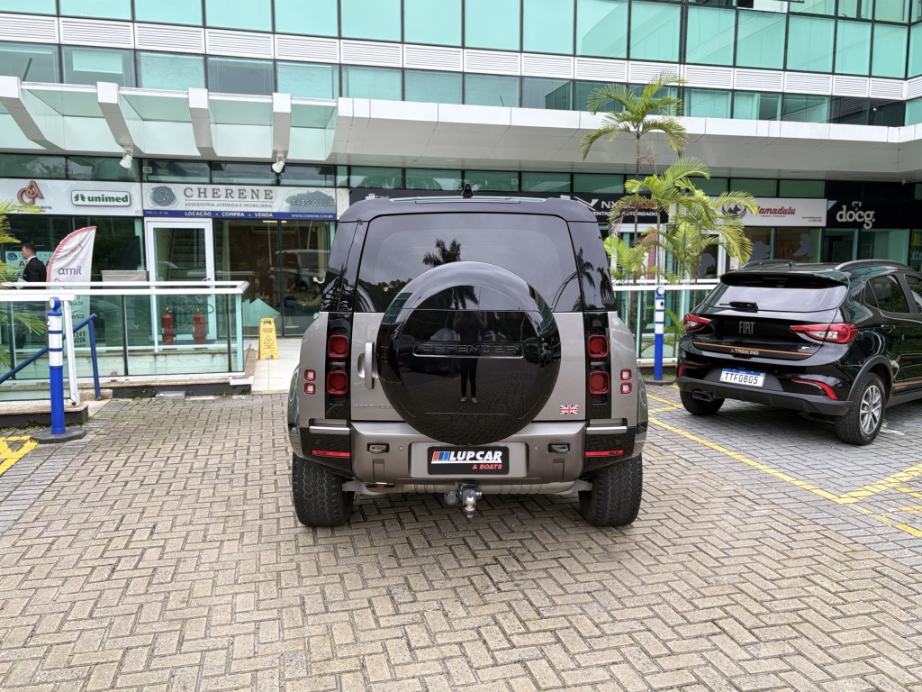 LAND ROVER DEFENDER 3.0 D300 TURBO DIESEL MHEV 110 X-DYNAMIC HSE AWD AUTOMÁTICO — foto 4