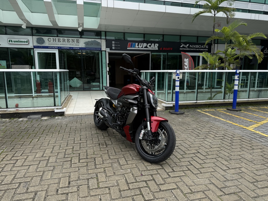 DUCATI XDIAVEL V4 1158 XDIAVEL V4 1158