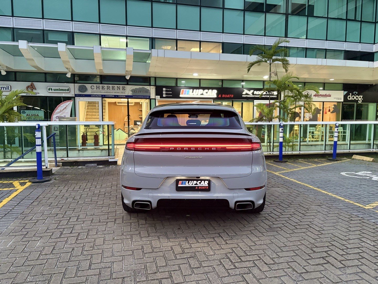 PORSCHE CAYENNE 3.0 V6 E-HYBRID COUPÉ AWD TIPTRONIC S — foto 4