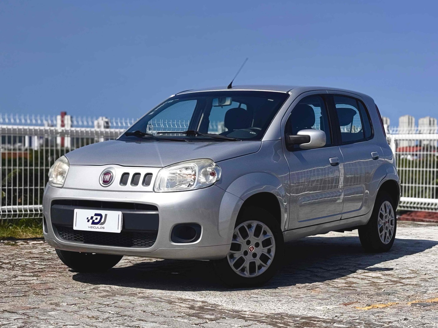 FIAT UNO 1.0 EVO VIVACE 8V FLEX 4P MANUAL