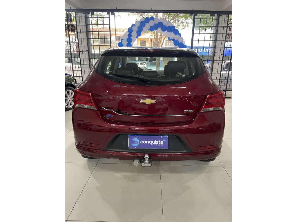 Chevrolet Onix 1.4 Mpfi Effect 8V Flex 4P Manual - foto 4