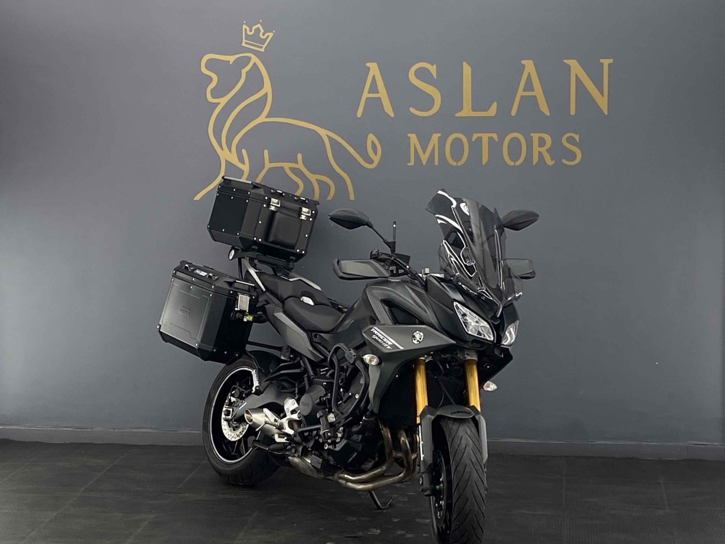 LOTFI Öldeckel Yamaha MT-09 - CNC Aluminium Bremsflüssigkeitsabdeckung