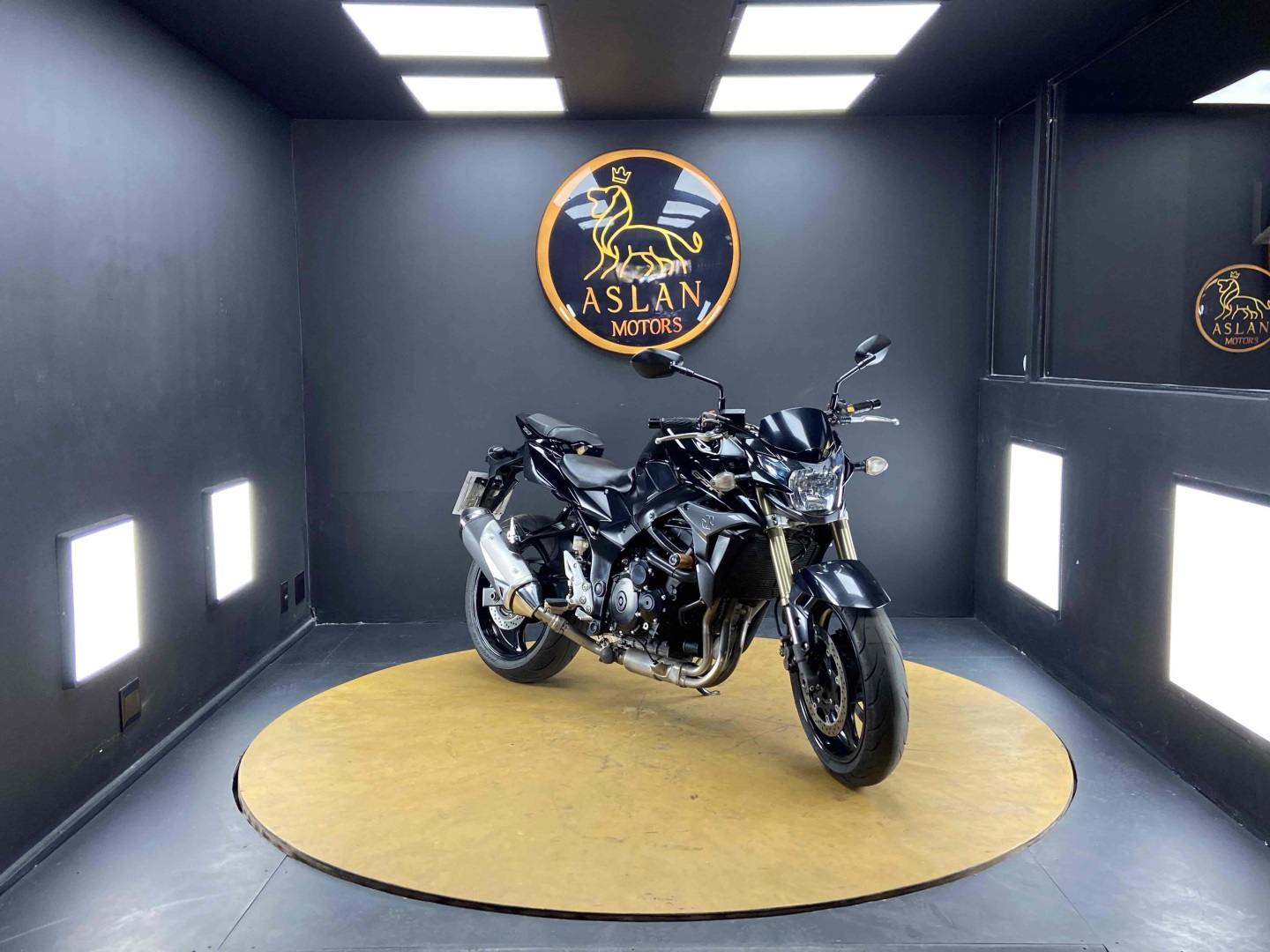 GSR 750