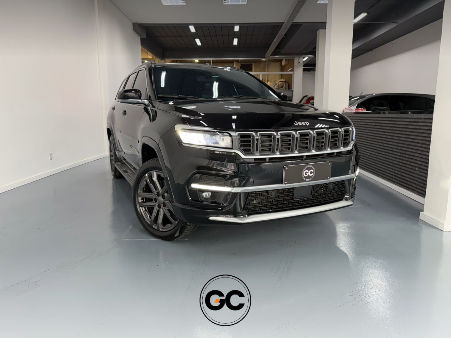 JEEP COMMANDER 2.0 HURRICANE 4 TURBO GASOLINA OVERLAND AT9