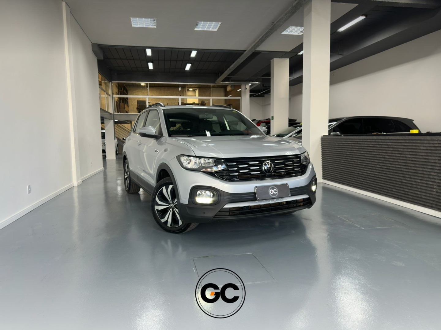 VOLKSWAGEN T-CROSS 1.0 200 TSI TOTAL FLEX COMFORTLINE AUTOMÁTICO