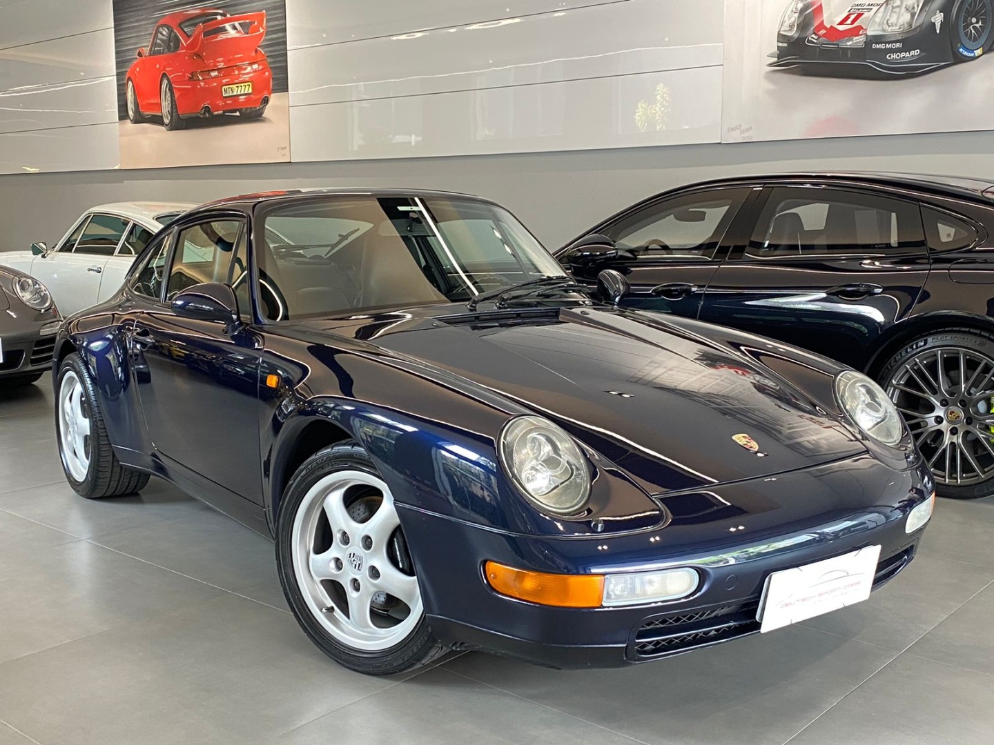 PORSCHE 911