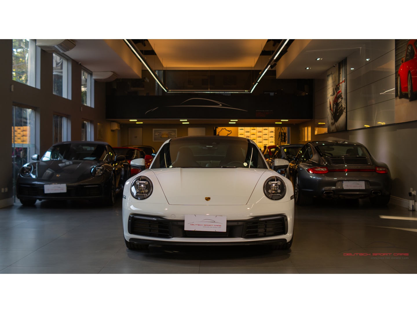 PORSCHE 911