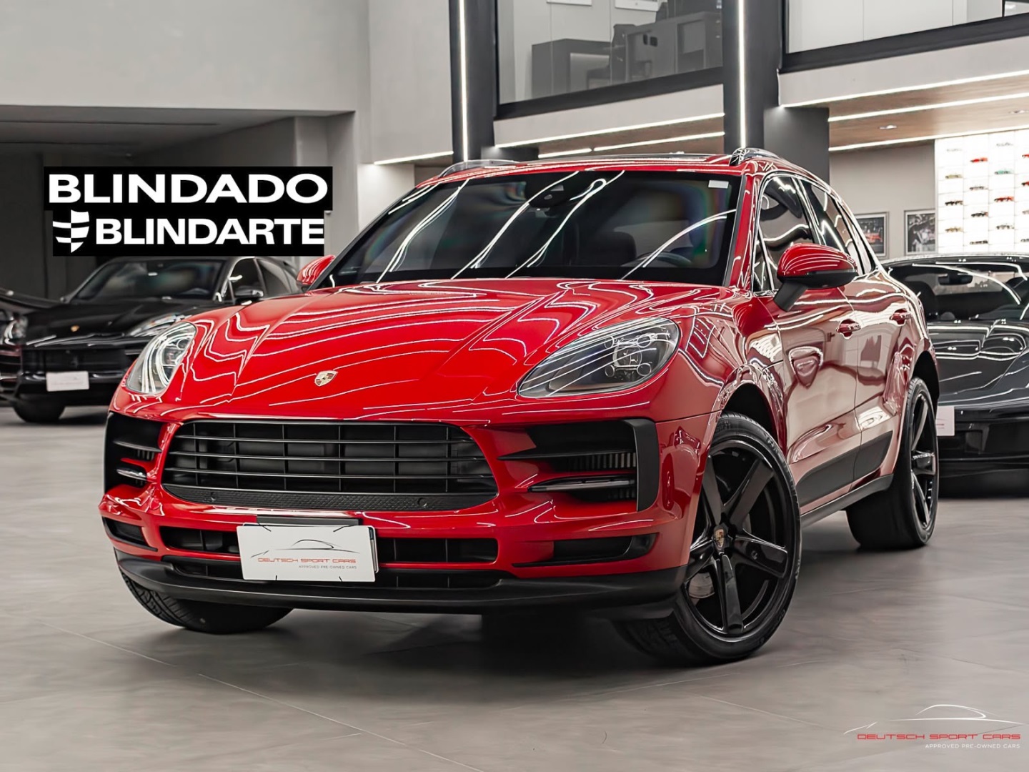 PORSCHE MACAN