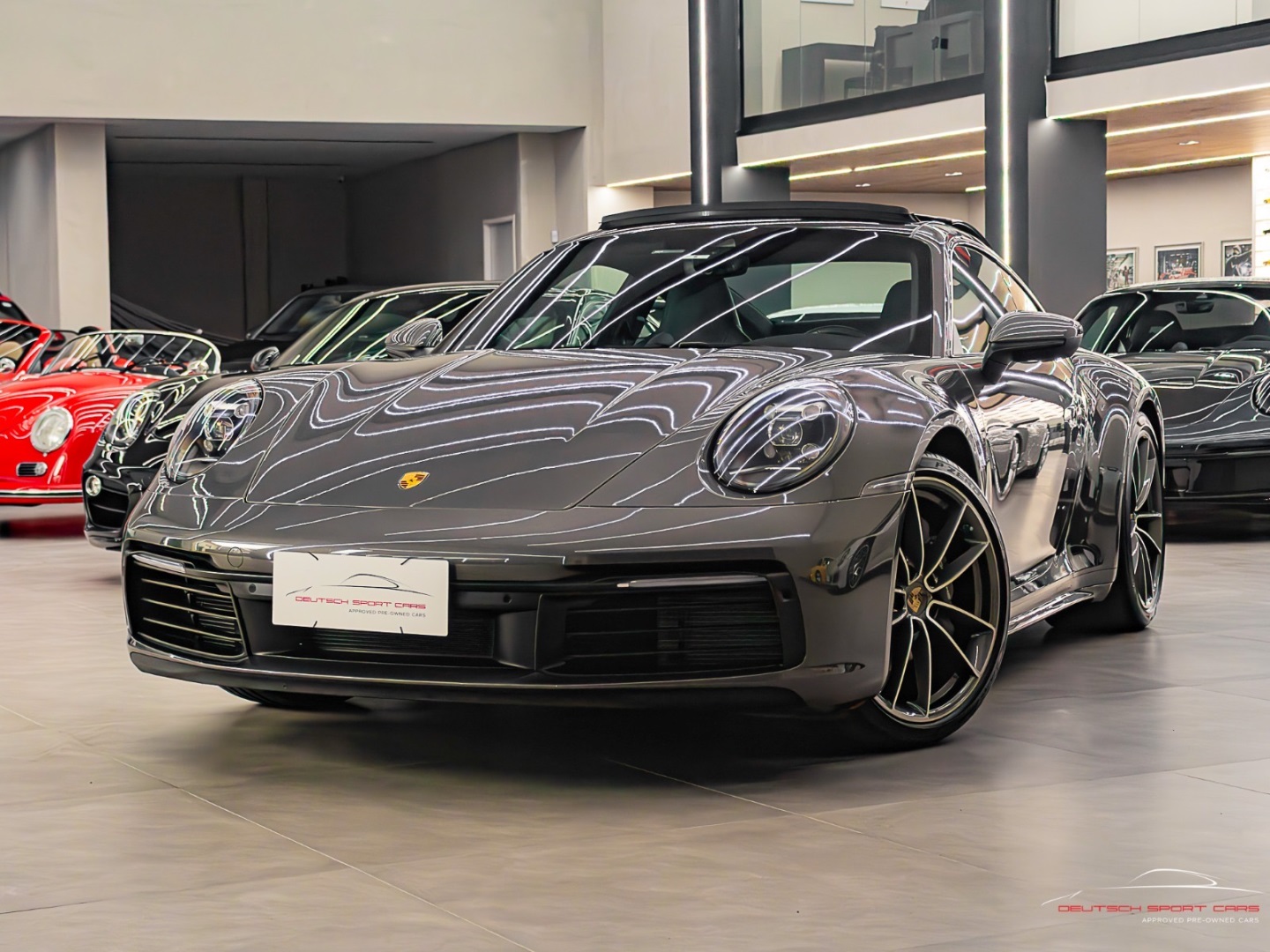 PORSCHE 911