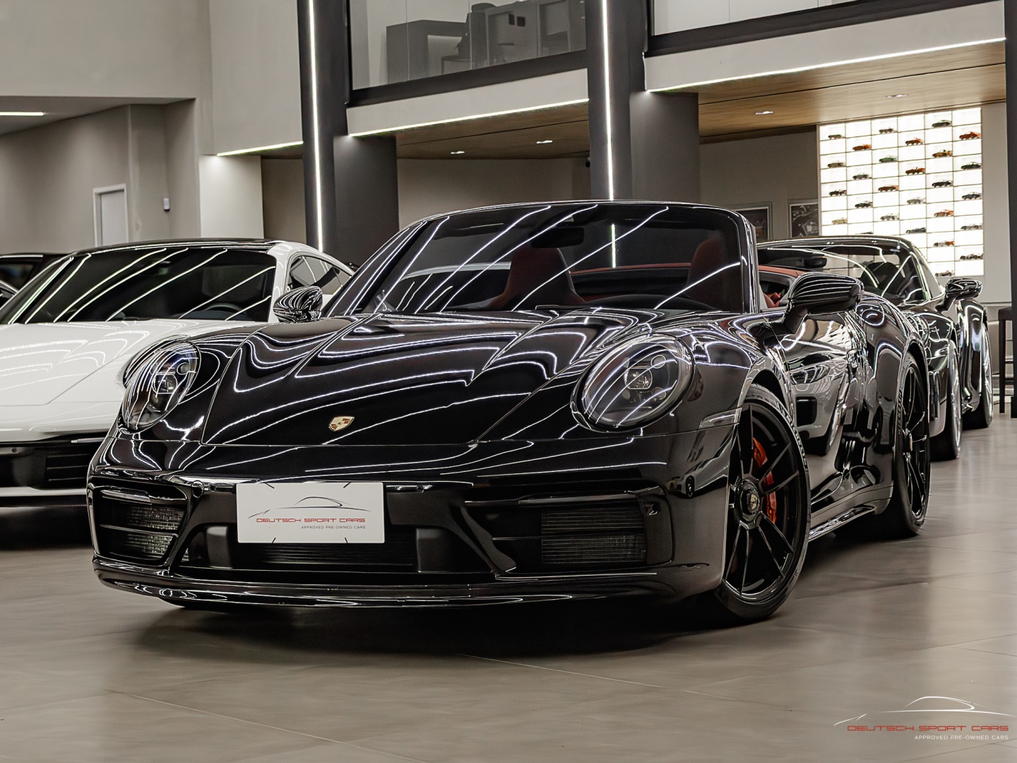 PORSCHE 911