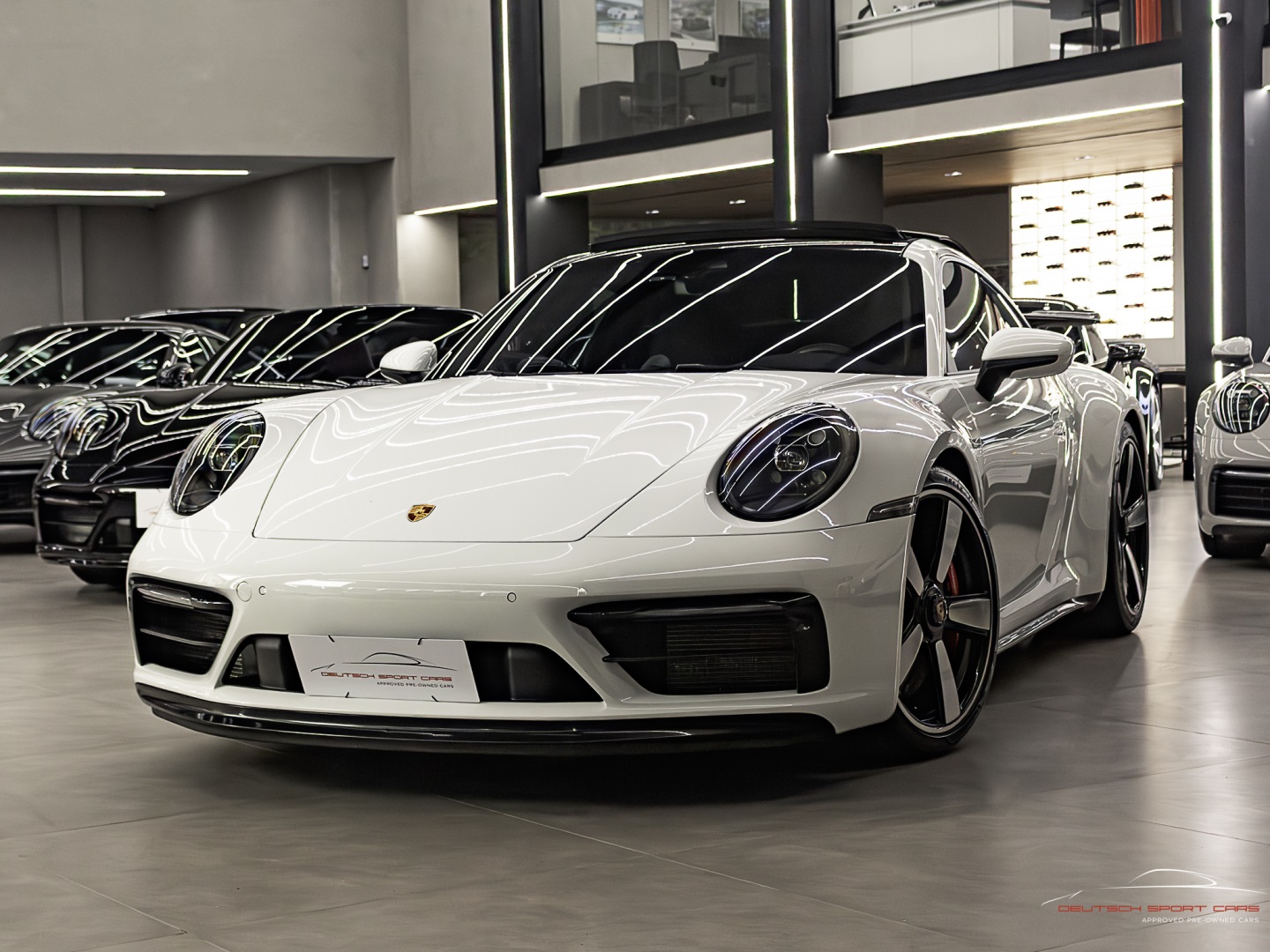PORSCHE 911