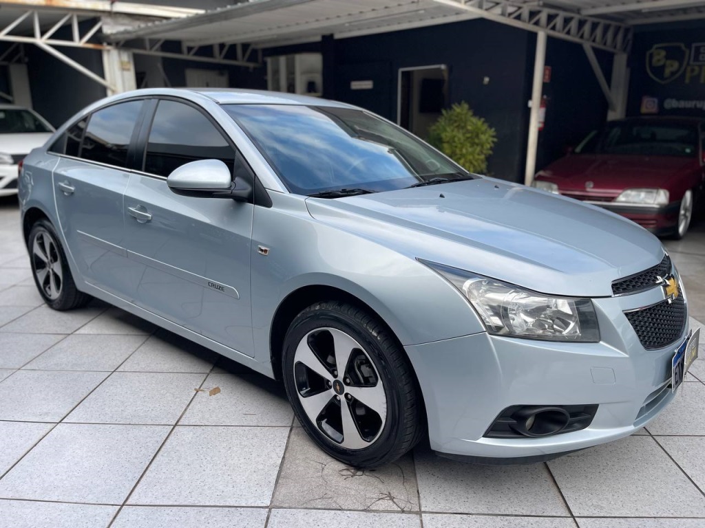 CHEVROLET CRUZE