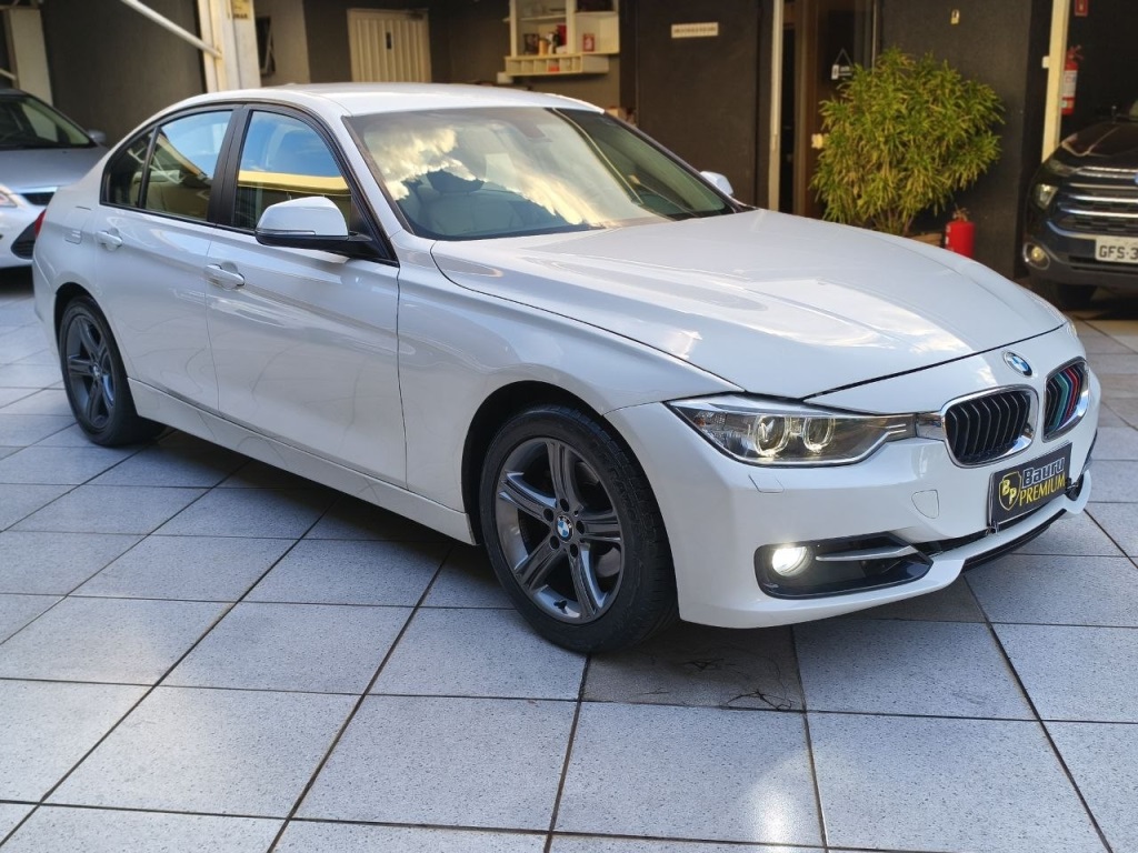 BMW 320i