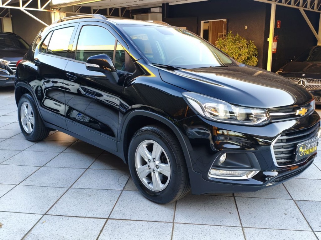 CHEVROLET TRACKER
