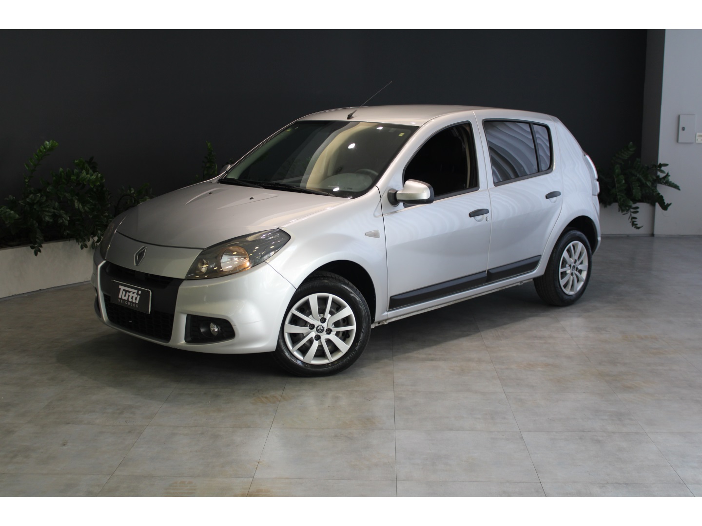 RENAULT SANDERO 1.0 EXPRESSION 16V FLEX 4P MANUAL
